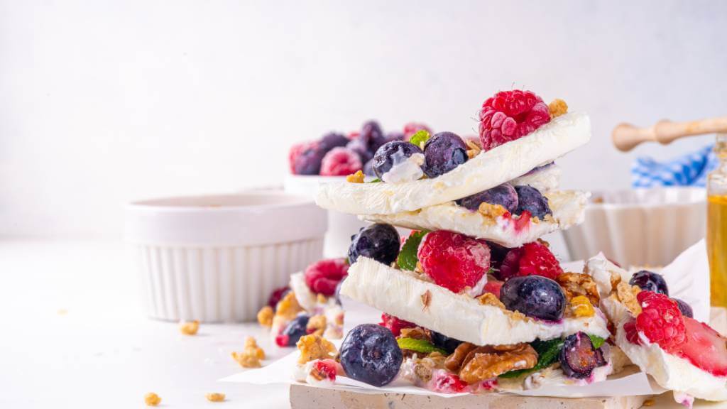 frozen yogurt bark