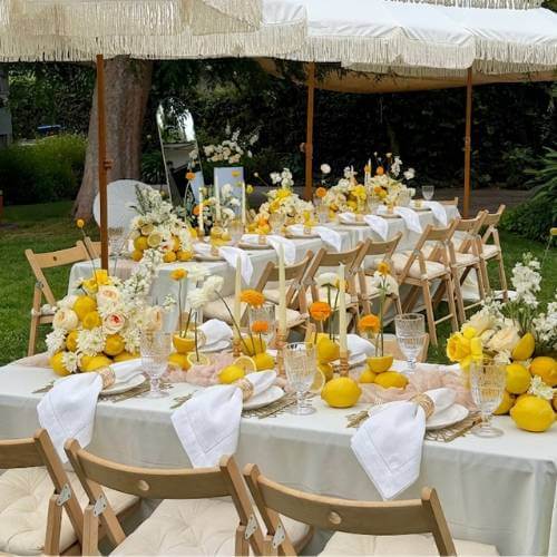white cloth napkins garden party