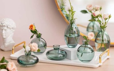 Stylish Bud Vases for Events, Picnics and Everyday Spaces