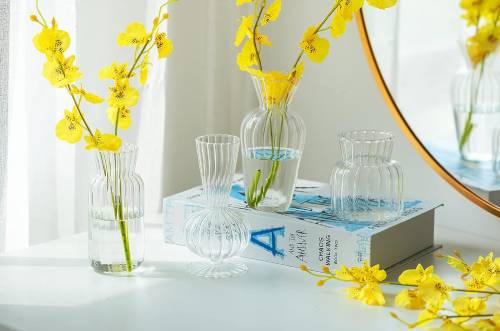 Hewory-glass-bud-vases-set