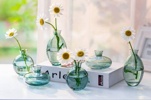 hewory-glass-bud-vases