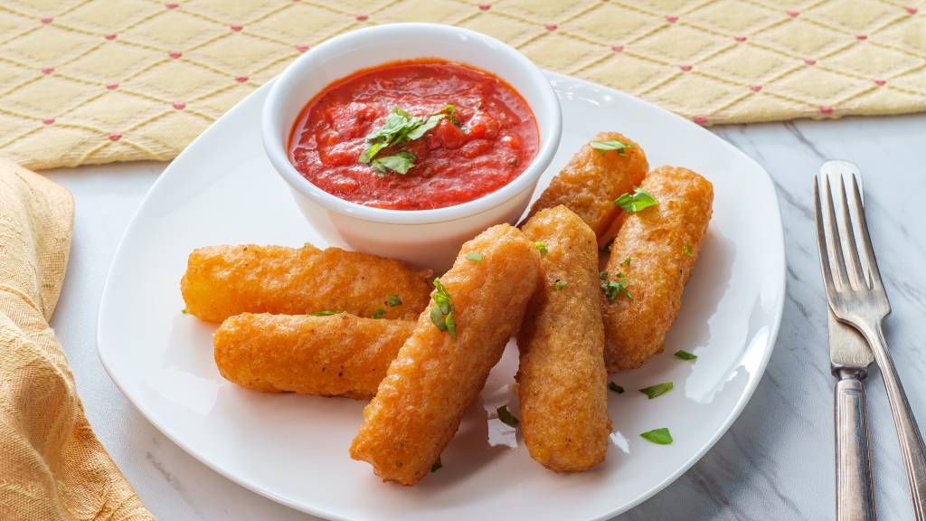Mozzarella sticks with marinara dip for food theme ideas