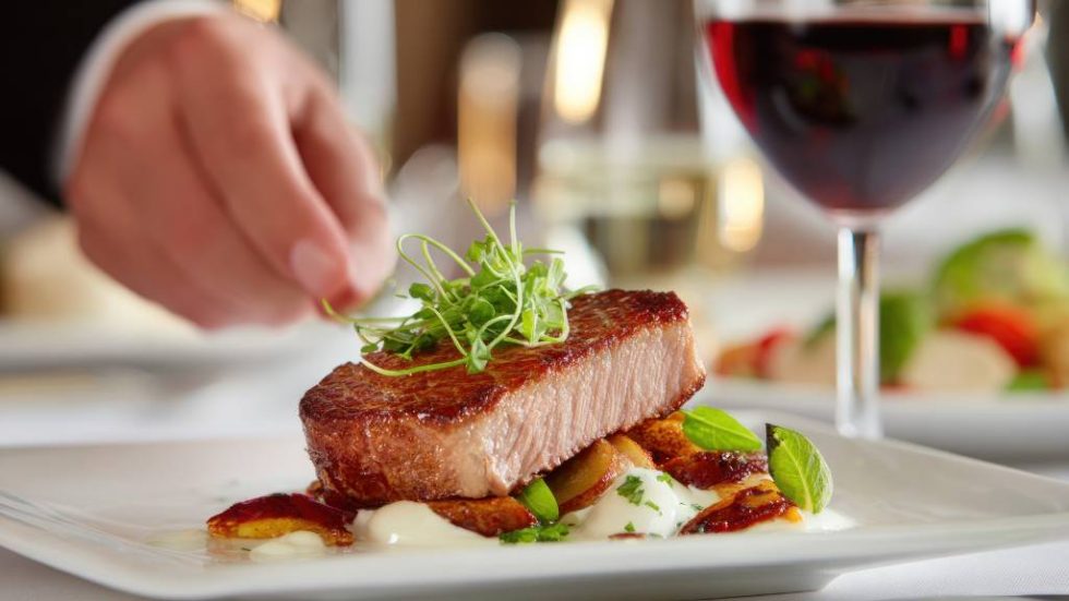 Food Plating Techniques: 15 Tricks for Stunning Plates