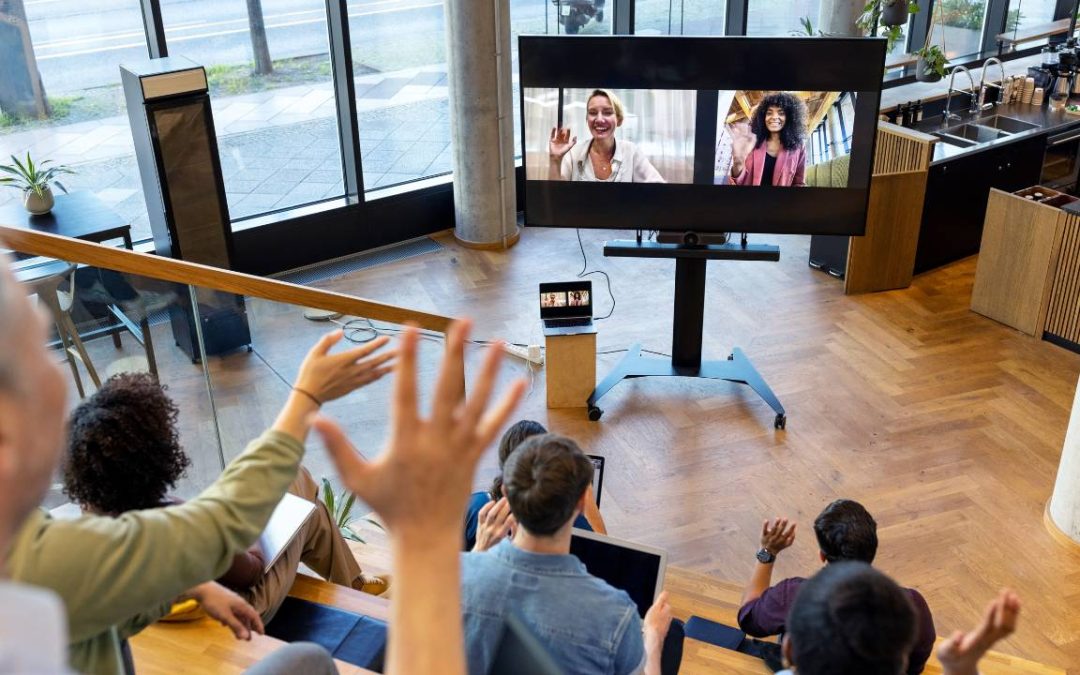 Hybrid Events: Blending Digital and In-Person Experiences