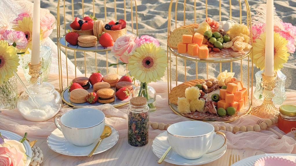picnic snack table spread